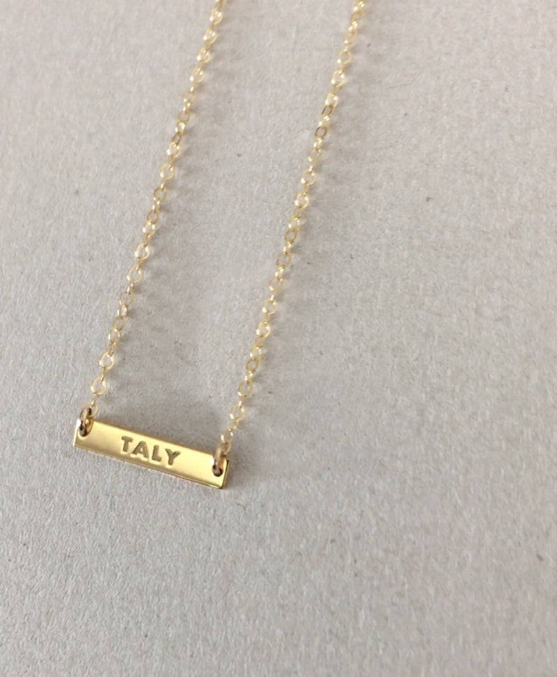 Dina Mini Nameplate | Word Necklace